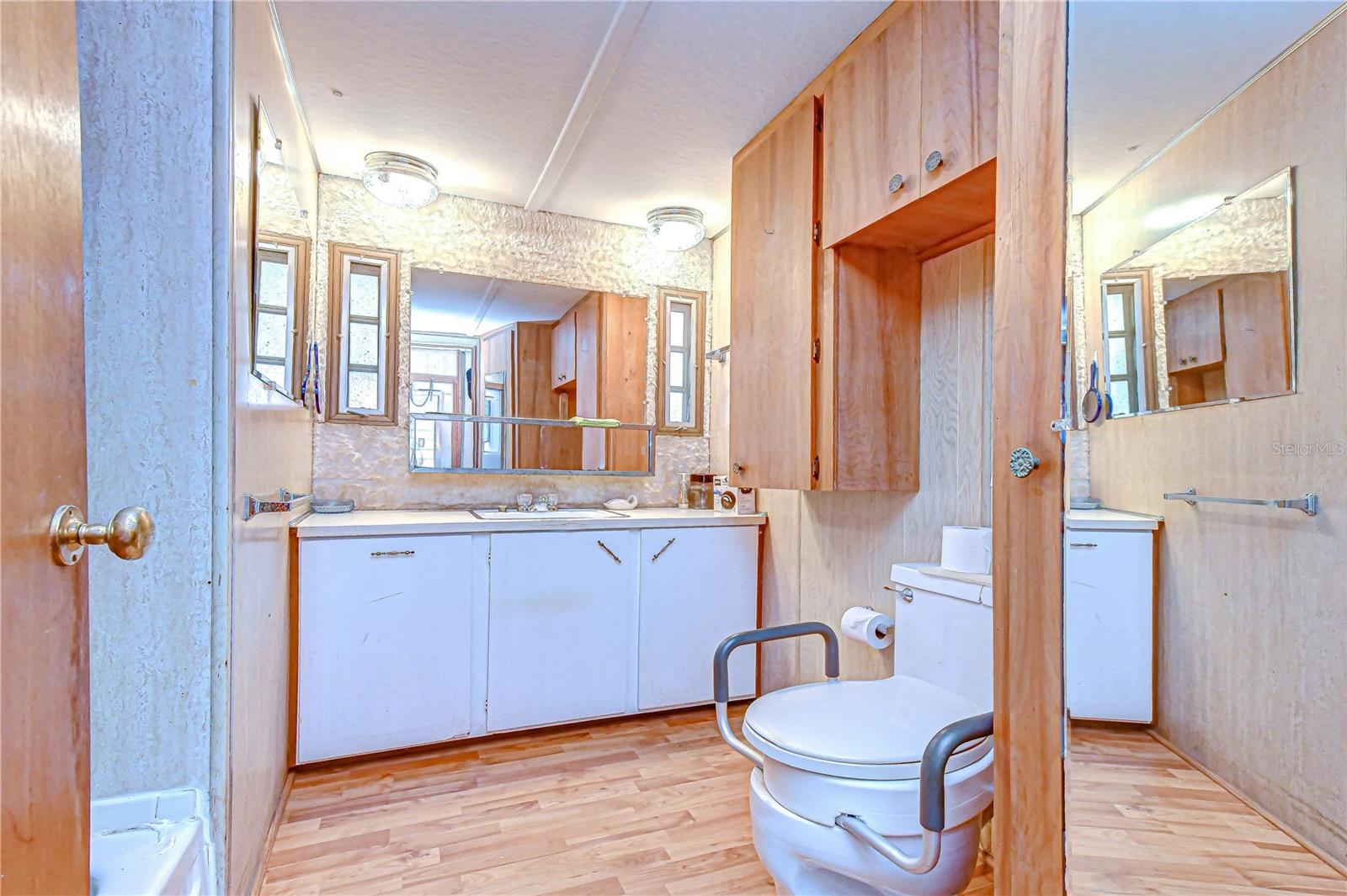 Image 16 of 33 For 37427 Hammond Drive