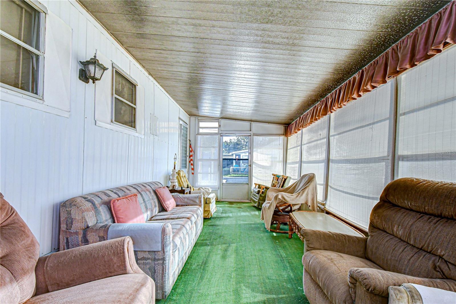 Image 19 of 33 For 37427 Hammond Drive