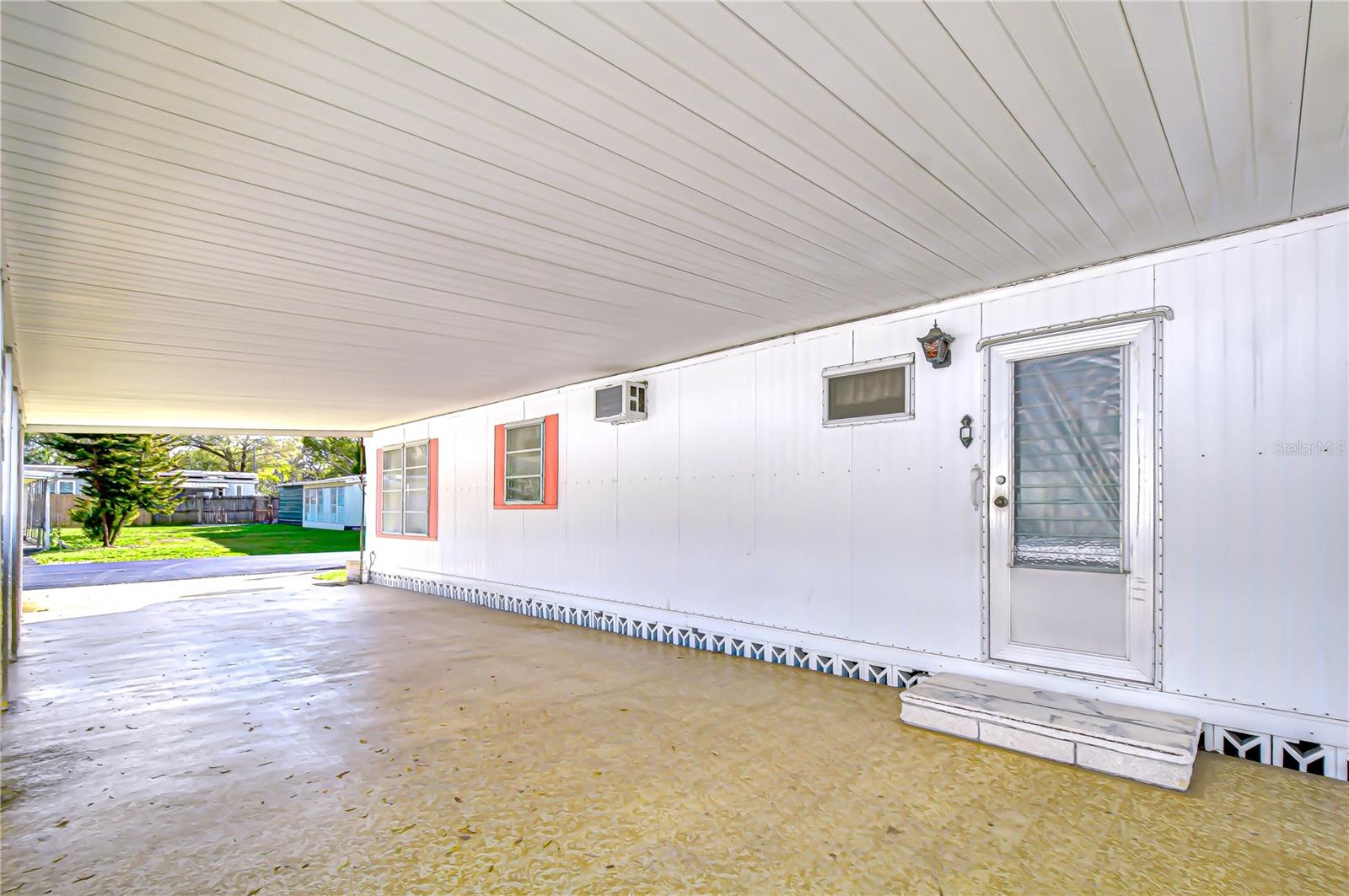 Image 29 of 33 For 37427 Hammond Drive