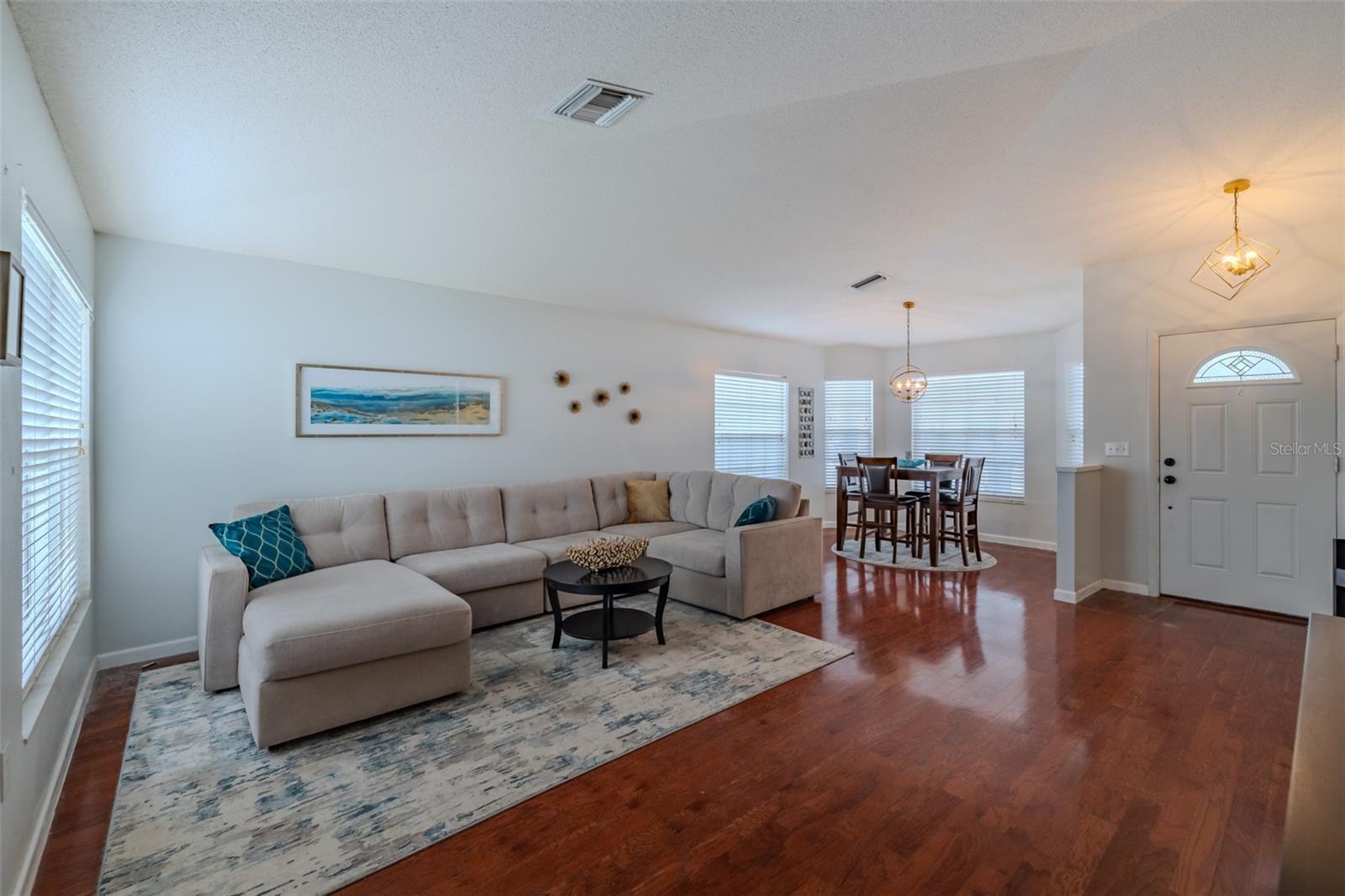 Image 14 of 31 For 1221 Franford Drive