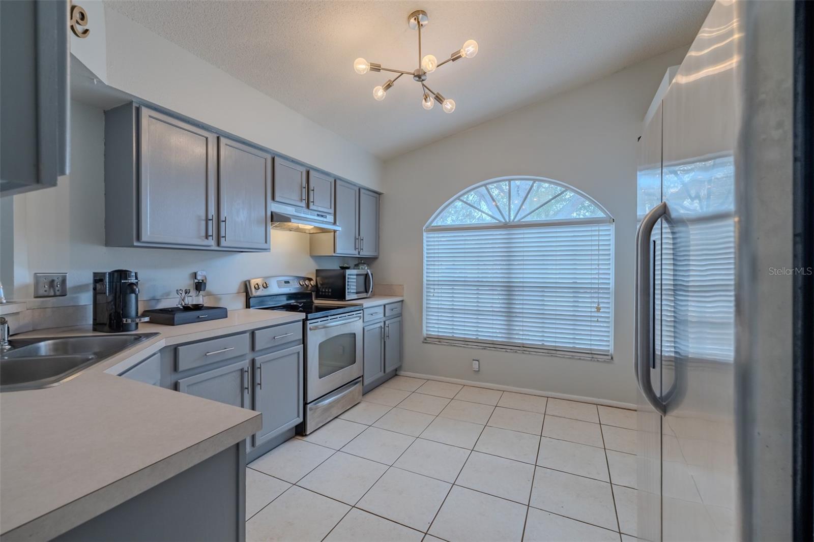 Image 16 of 31 For 1221 Franford Drive