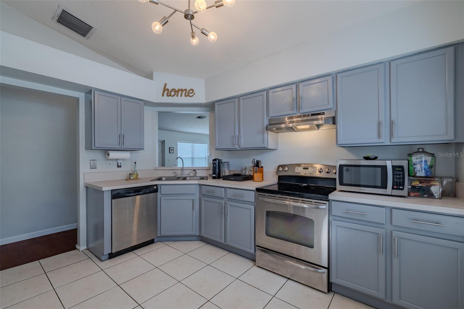 Image 17 of 31 For 1221 Franford Drive