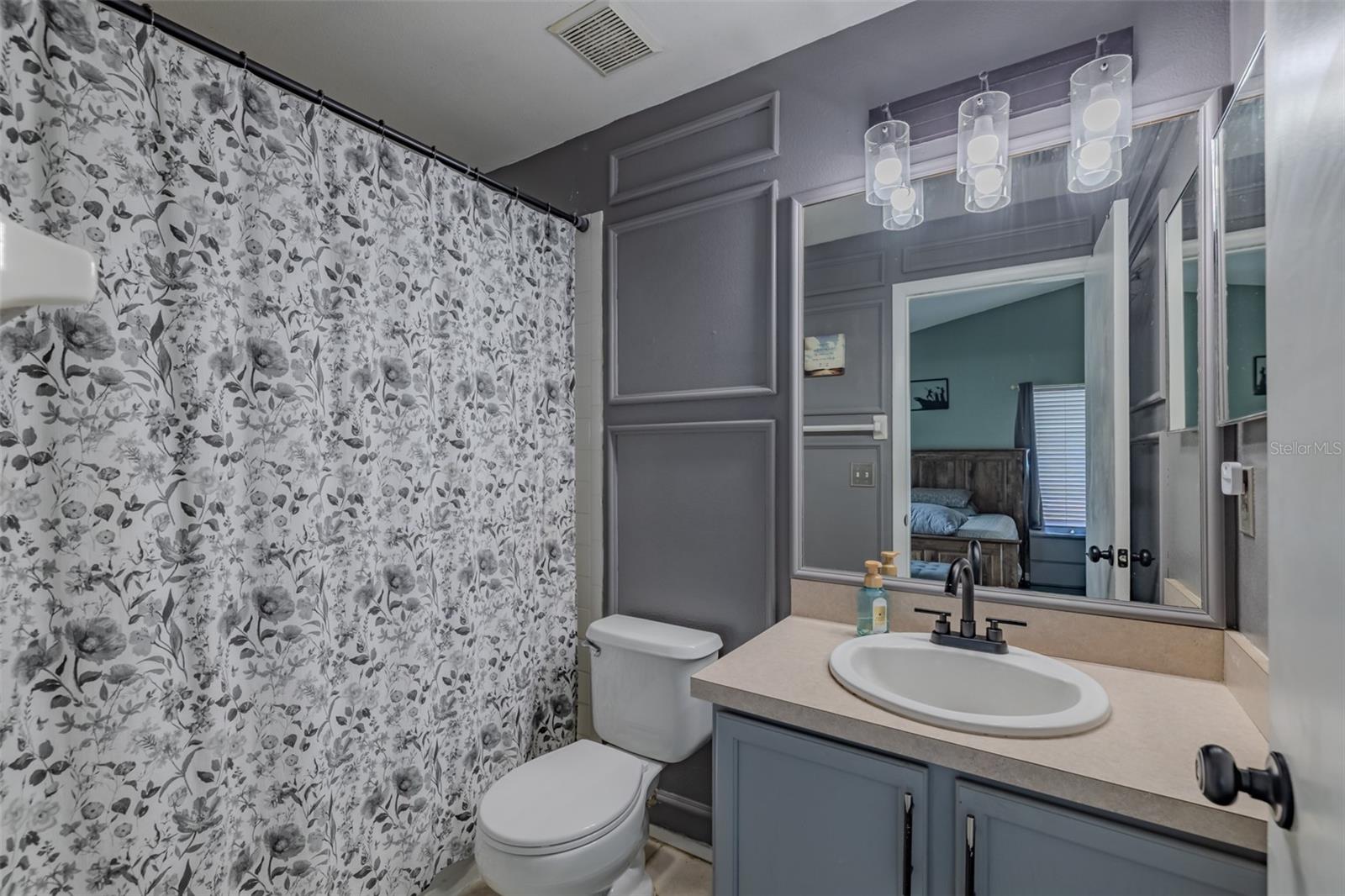 Image 27 of 31 For 1221 Franford Drive