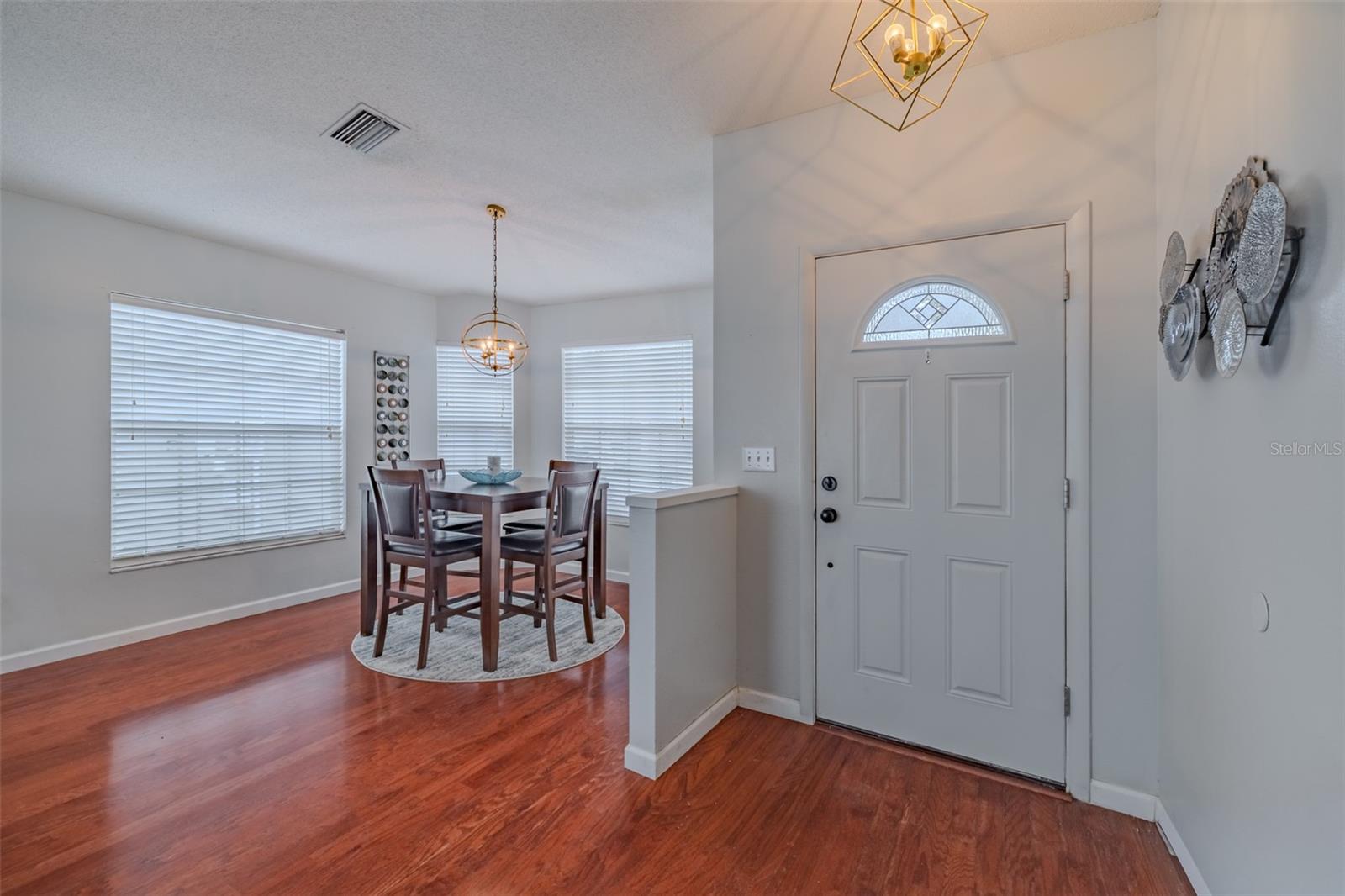 Image 7 of 31 For 1221 Franford Drive