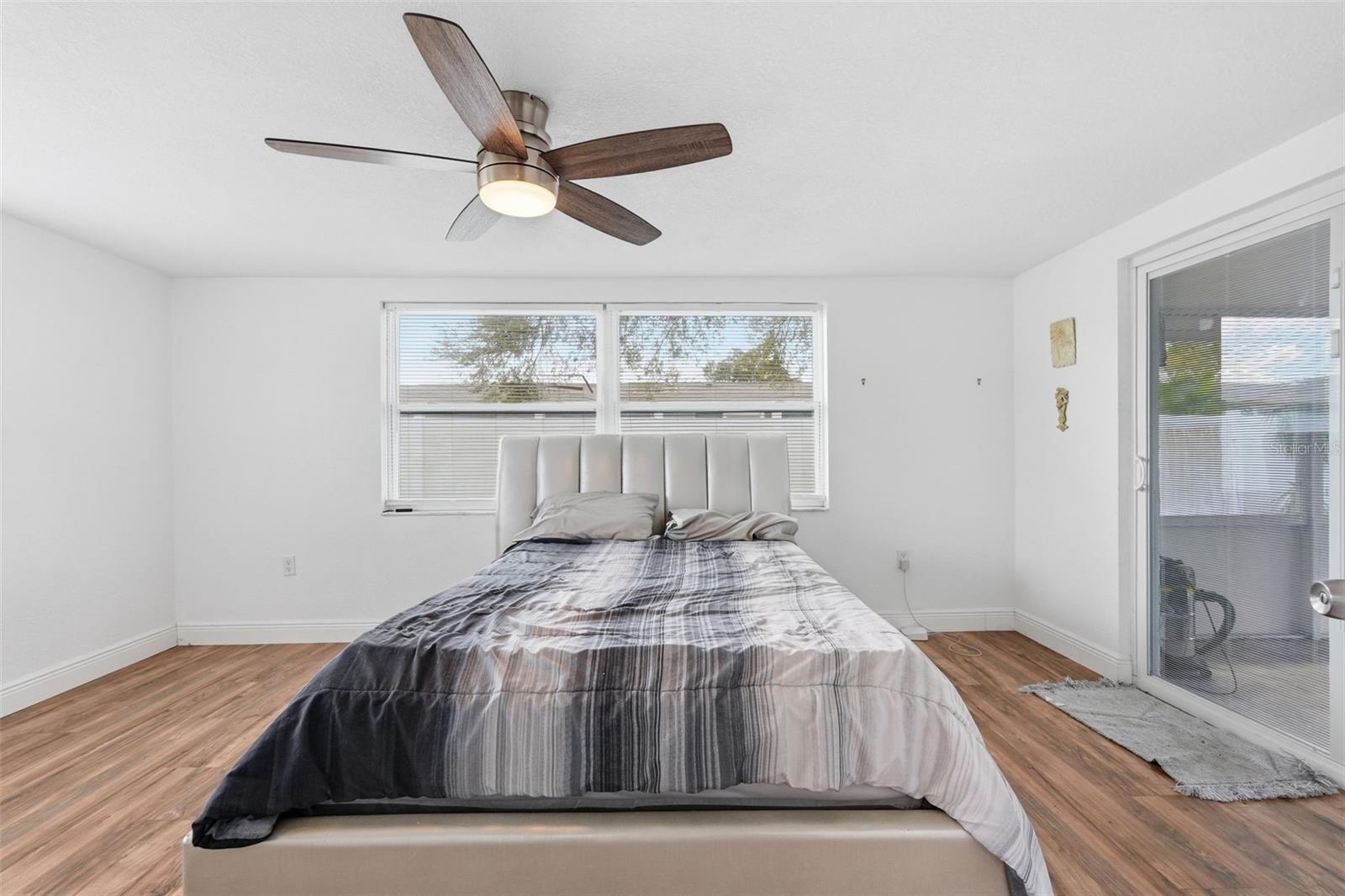 Listing photo id 22 for 7510 Judith Crescent