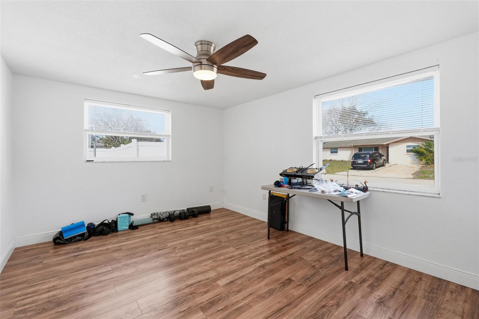 Listing photo id 26 for 7510 Judith Crescent