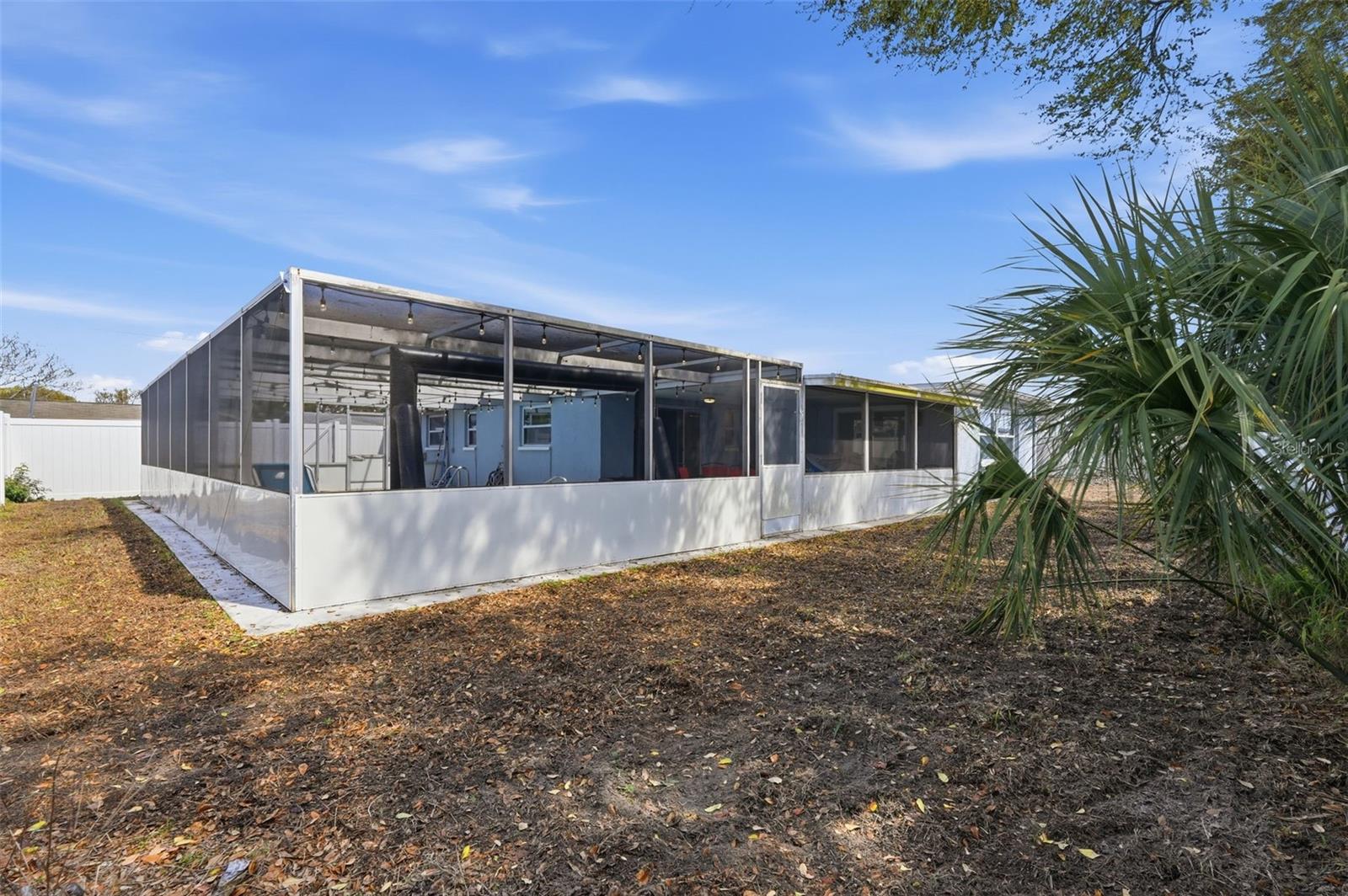 Listing photo id 33 for 7510 Judith Crescent