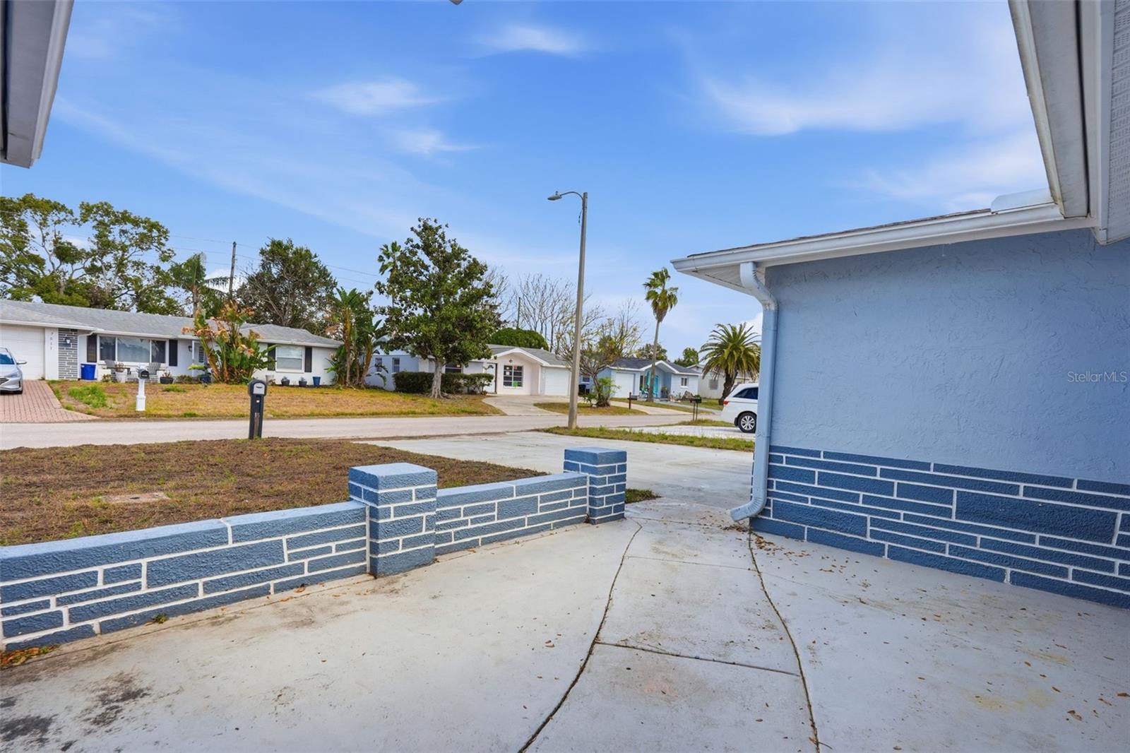 Listing photo id 42 for 7510 Judith Crescent