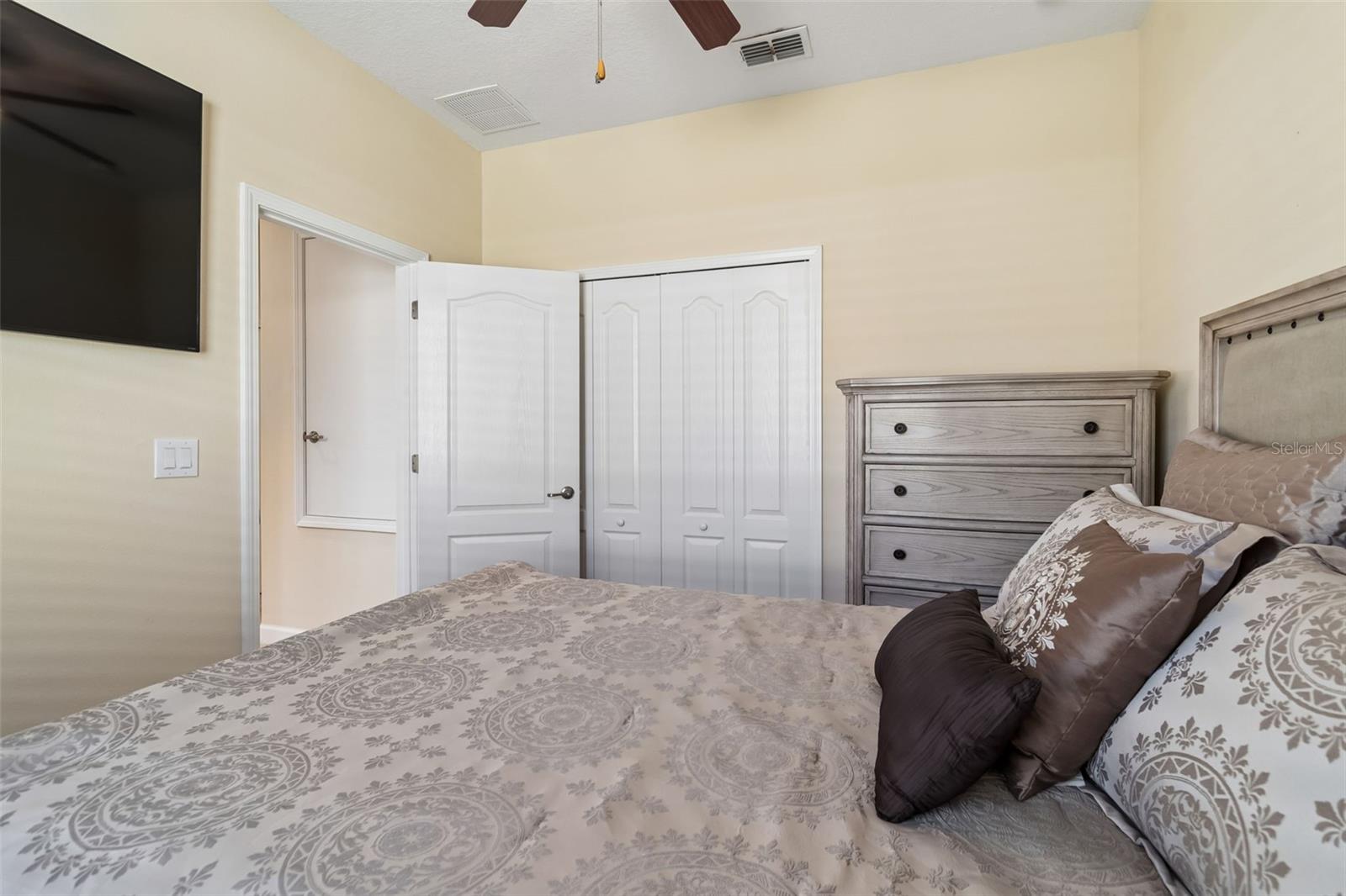 Image 31 of 78 For 920 Peregrine Hill Place