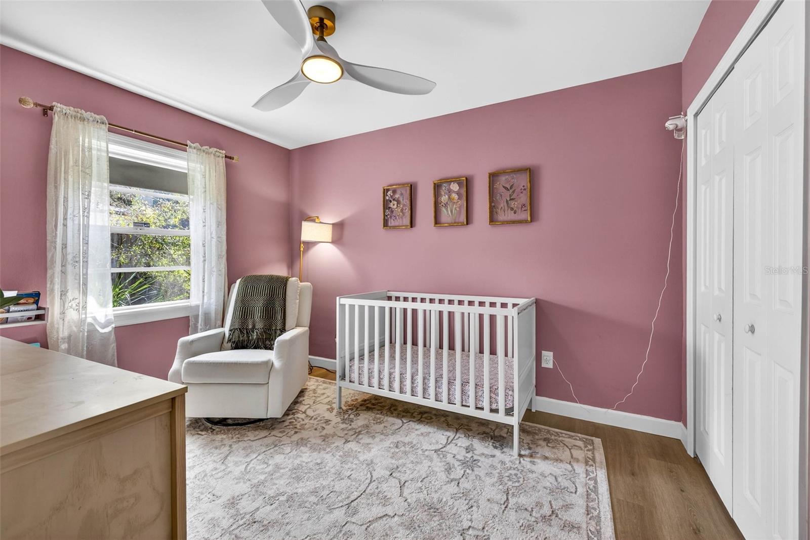 Image 20 of 51 For 406 Flora Street