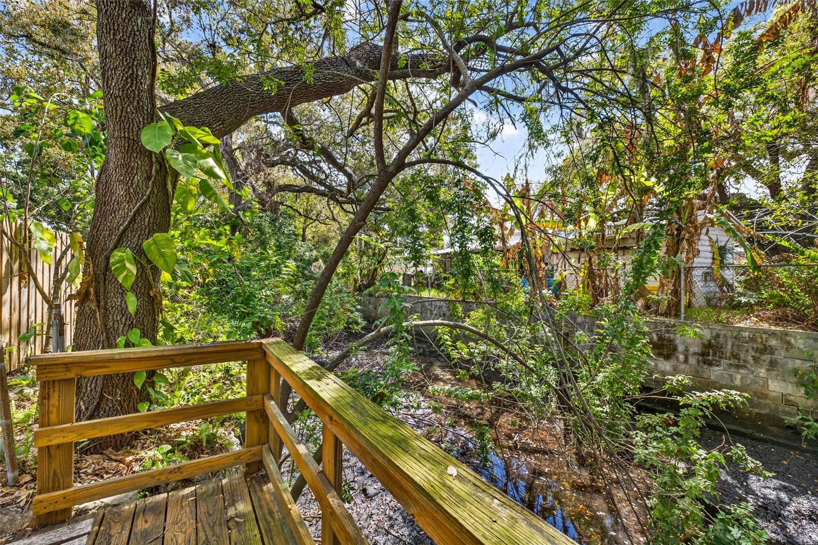 Image 42 of 51 For 406 Flora Street