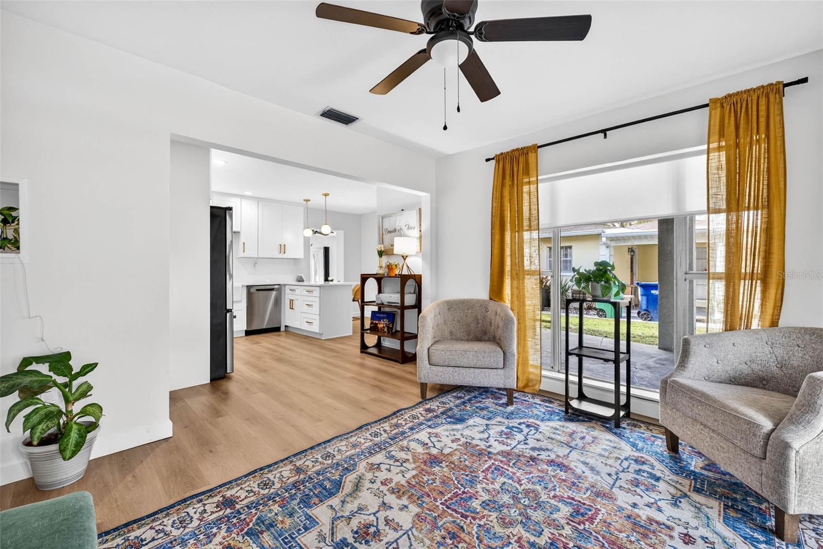 Image 6 of 51 For 406 Flora Street