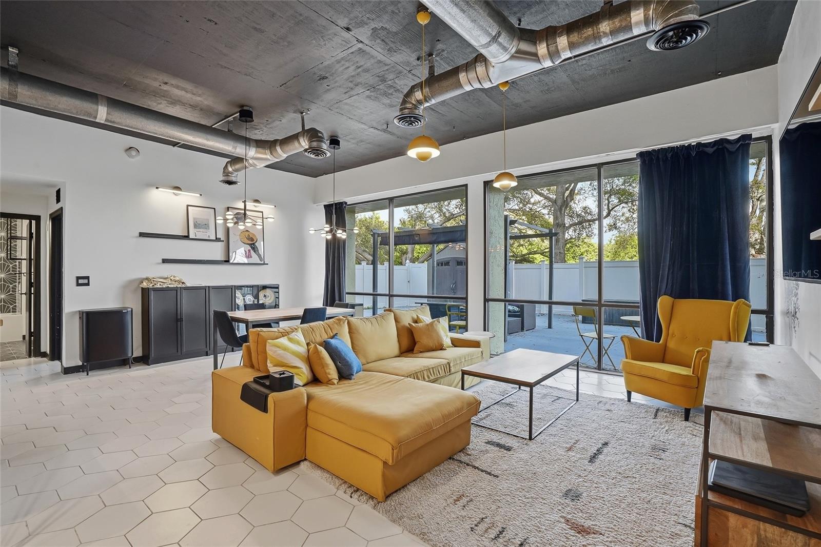 Image 16 of 45 For 701 Madison Avenue 116