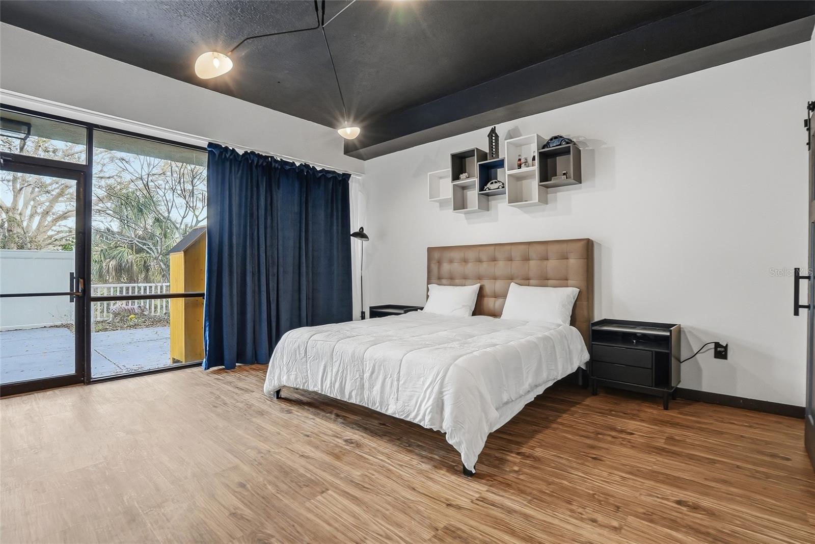 Image 21 of 45 For 701 Madison Avenue 116