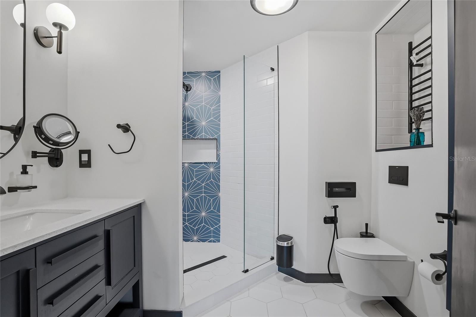 Image 24 of 45 For 701 Madison Avenue 116