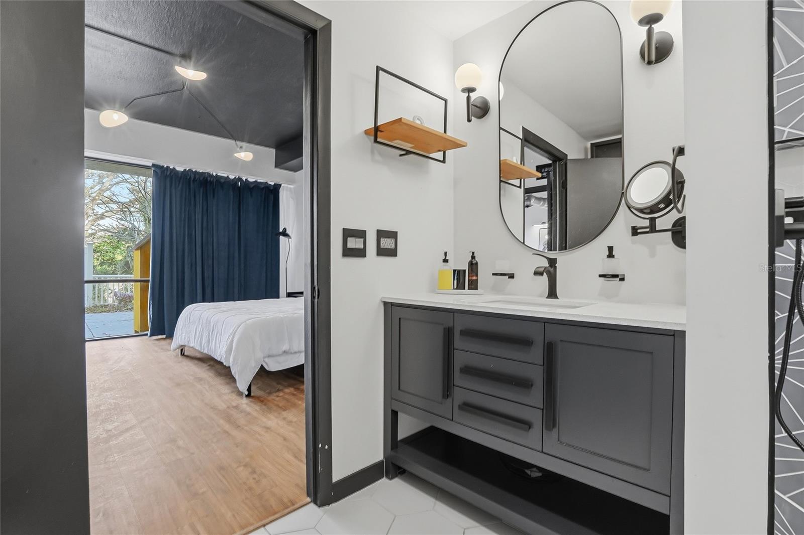 Image 26 of 45 For 701 Madison Avenue 116