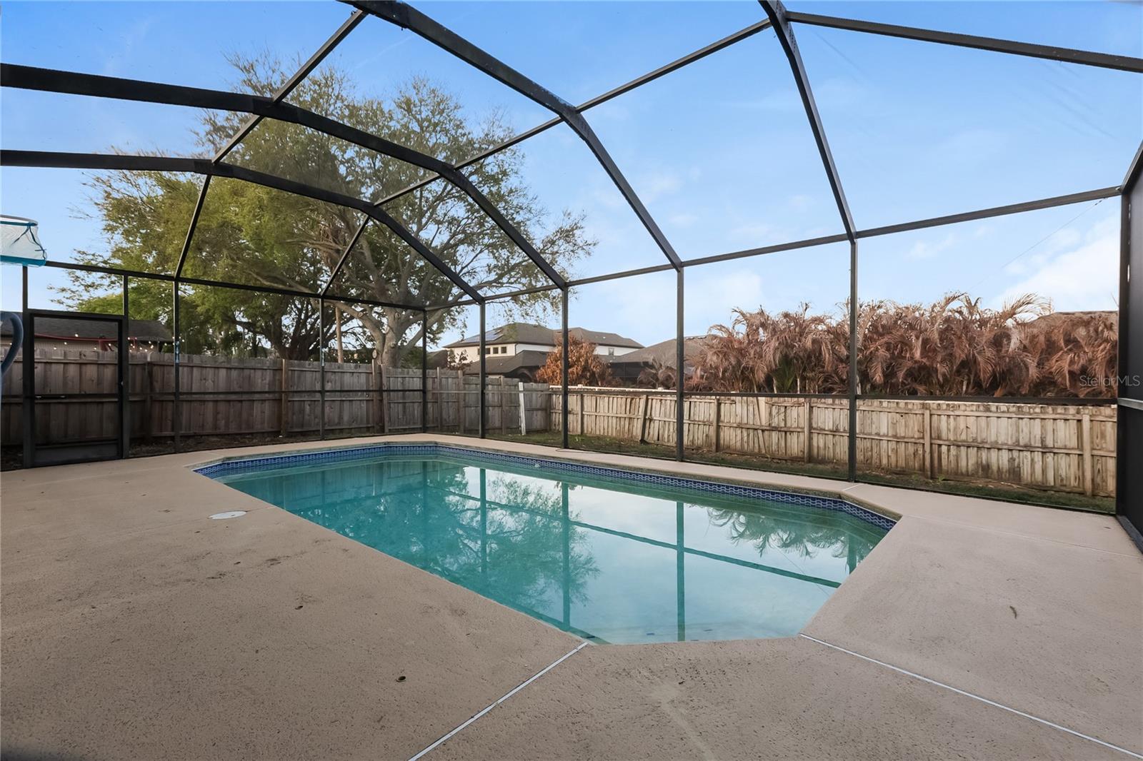 Image 13 of 14 For 1121 Tuscanny Street