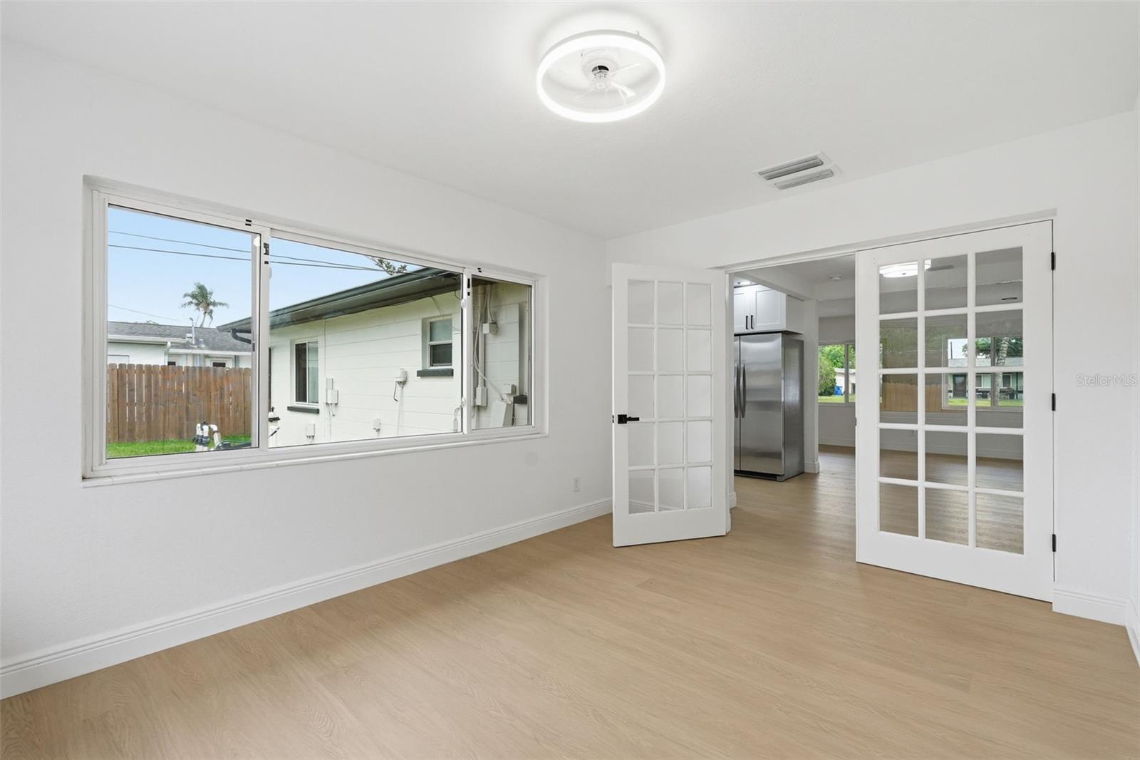 Image 29 of 46 For 5347 30th Avenue N