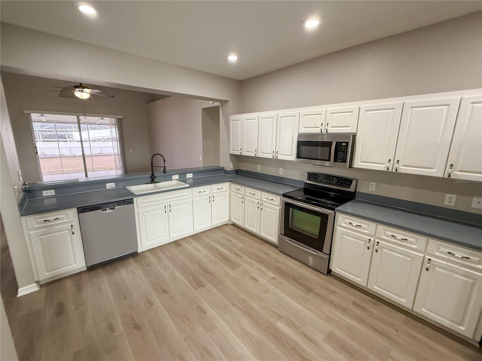 Image 10 of 28 For 3934 Buttonbush Circle