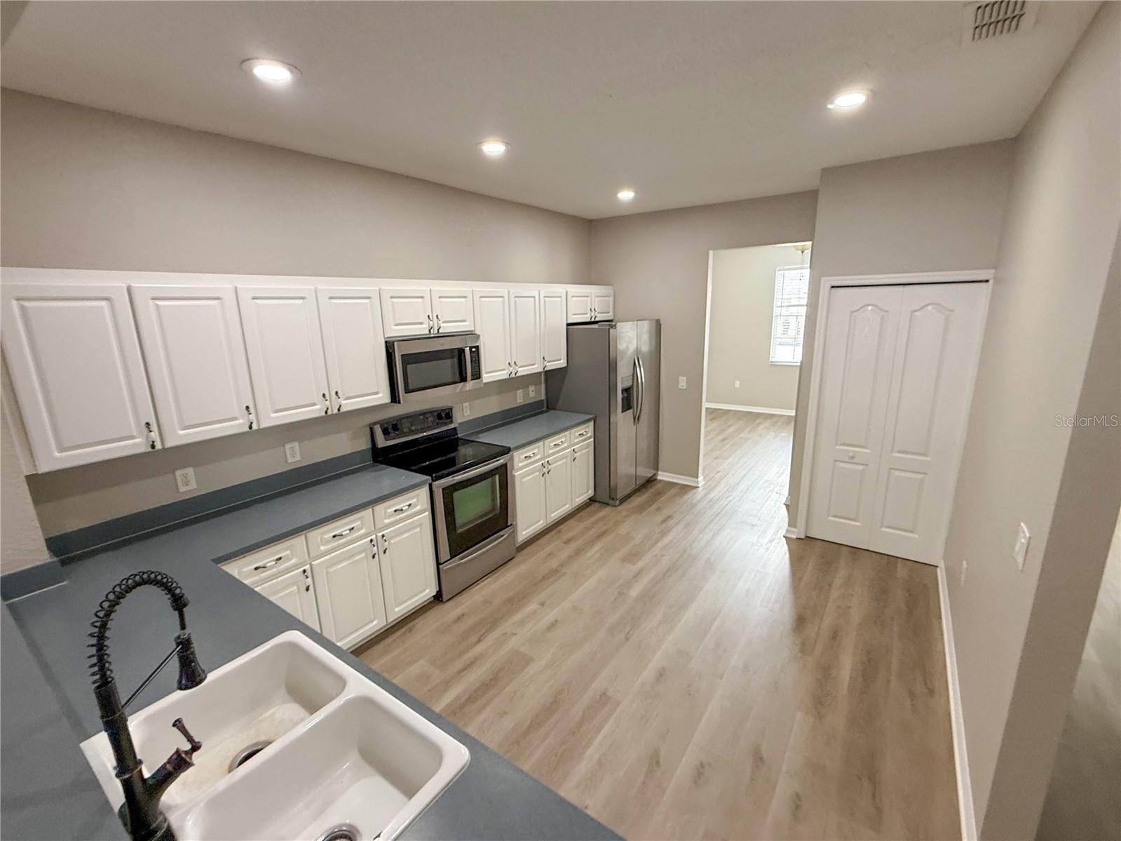 Image 11 of 28 For 3934 Buttonbush Circle