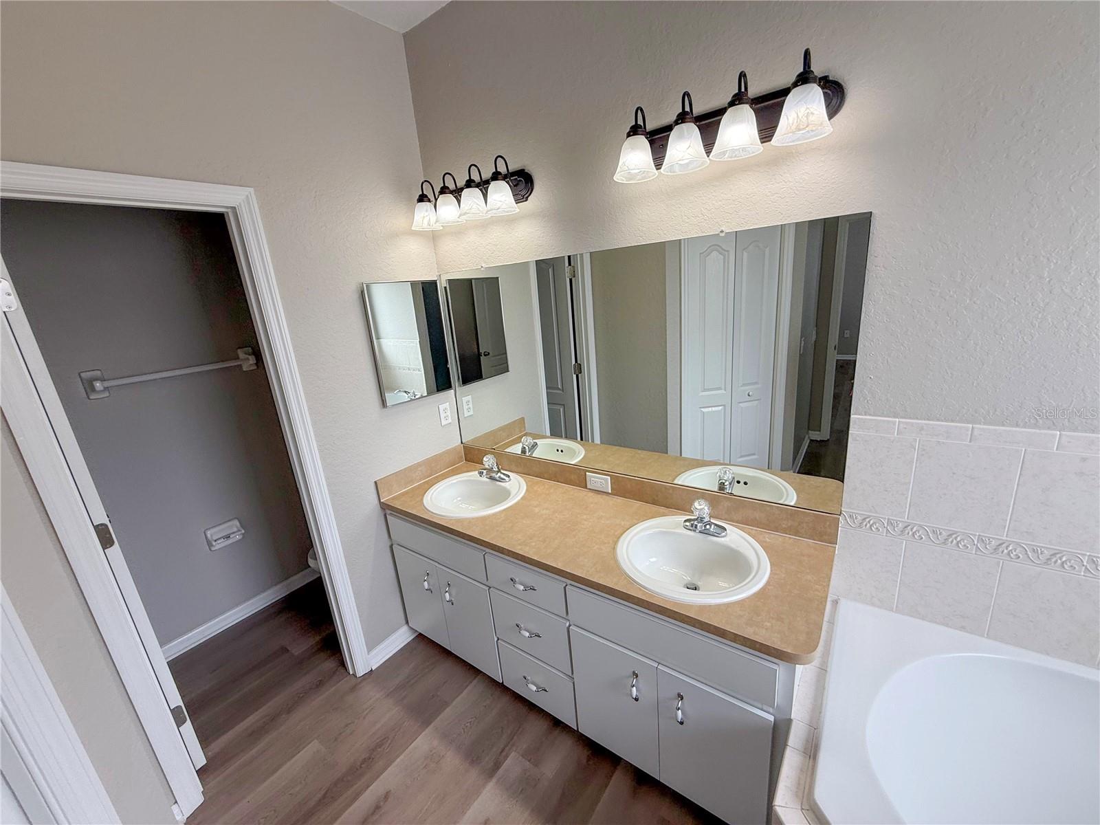 Image 21 of 28 For 3934 Buttonbush Circle