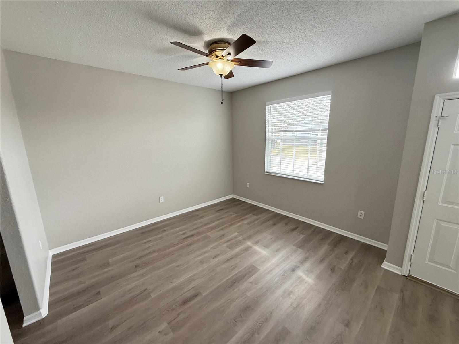 Image 4 of 28 For 3934 Buttonbush Circle