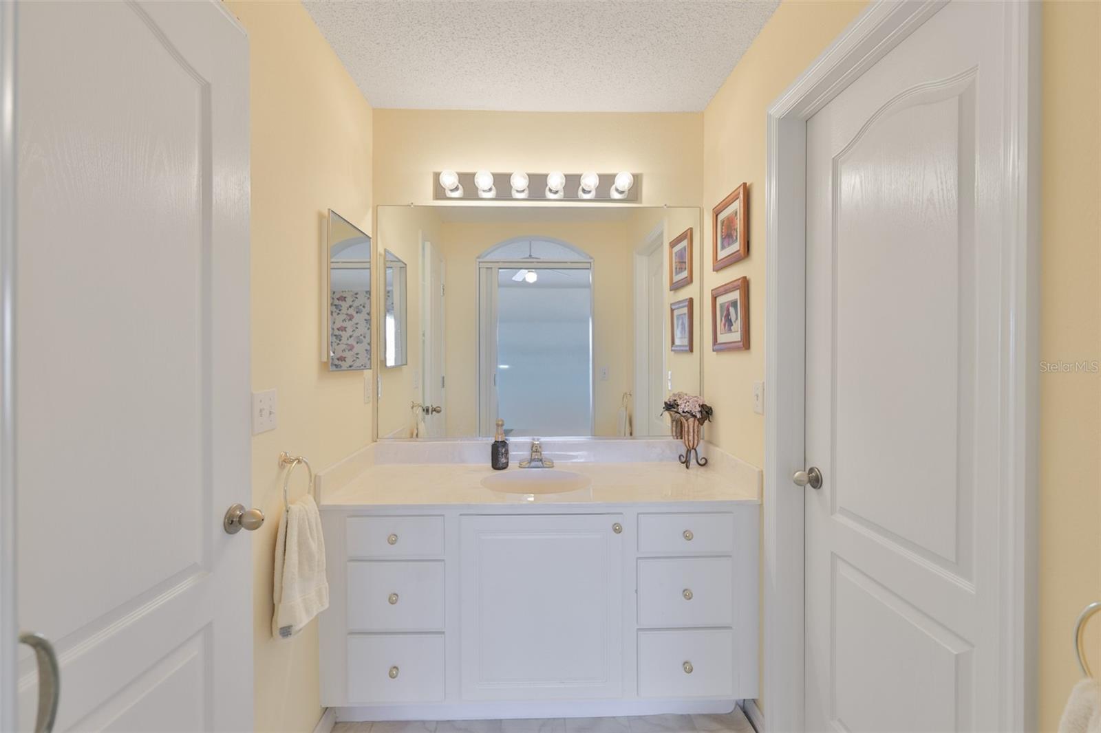 Image 25 of 61 For 2308 Brookfield Greens Circle