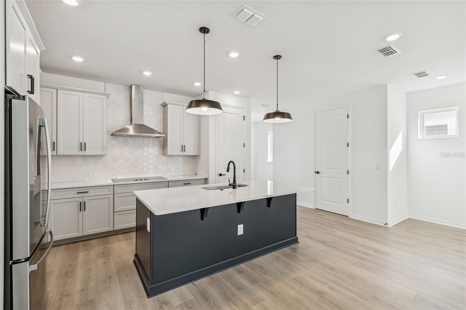 Image 10 of 44 For 2956 Embark Trail