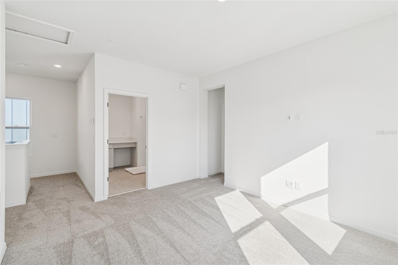 Image 21 of 44 For 2956 Embark Trail