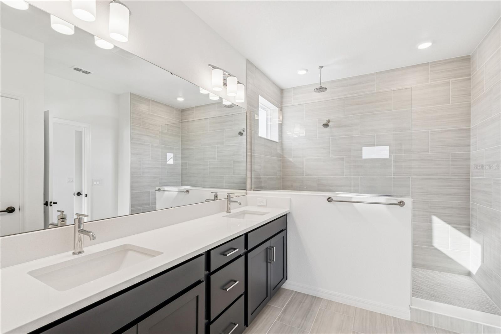 Image 25 of 44 For 2956 Embark Trail