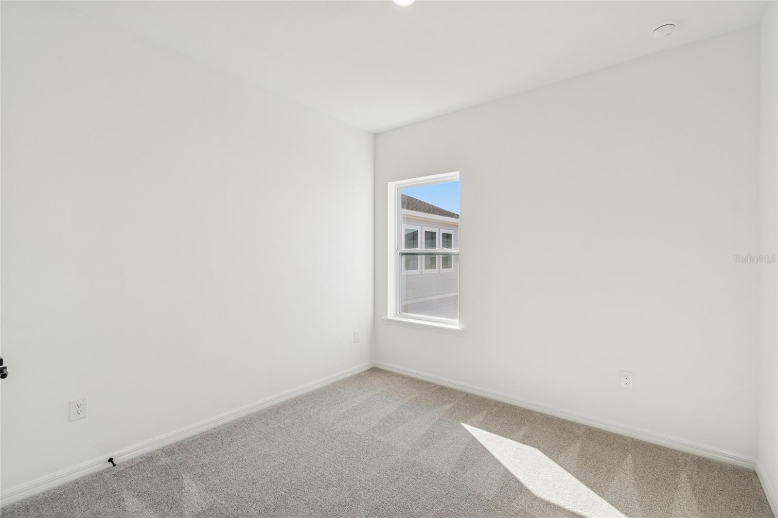 Image 35 of 44 For 2956 Embark Trail