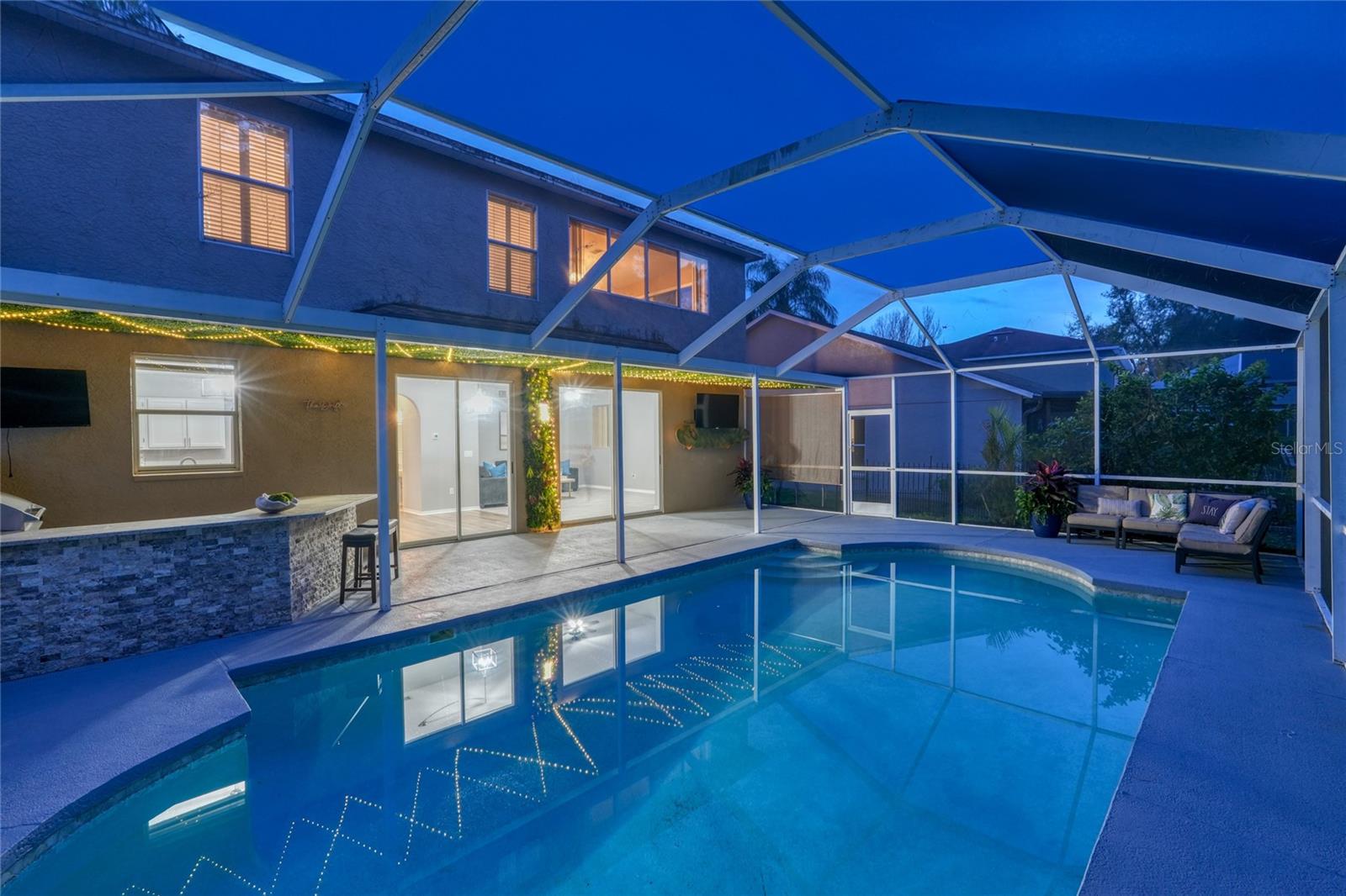 Image 29 of 55 For 12927 Royal George Avenue