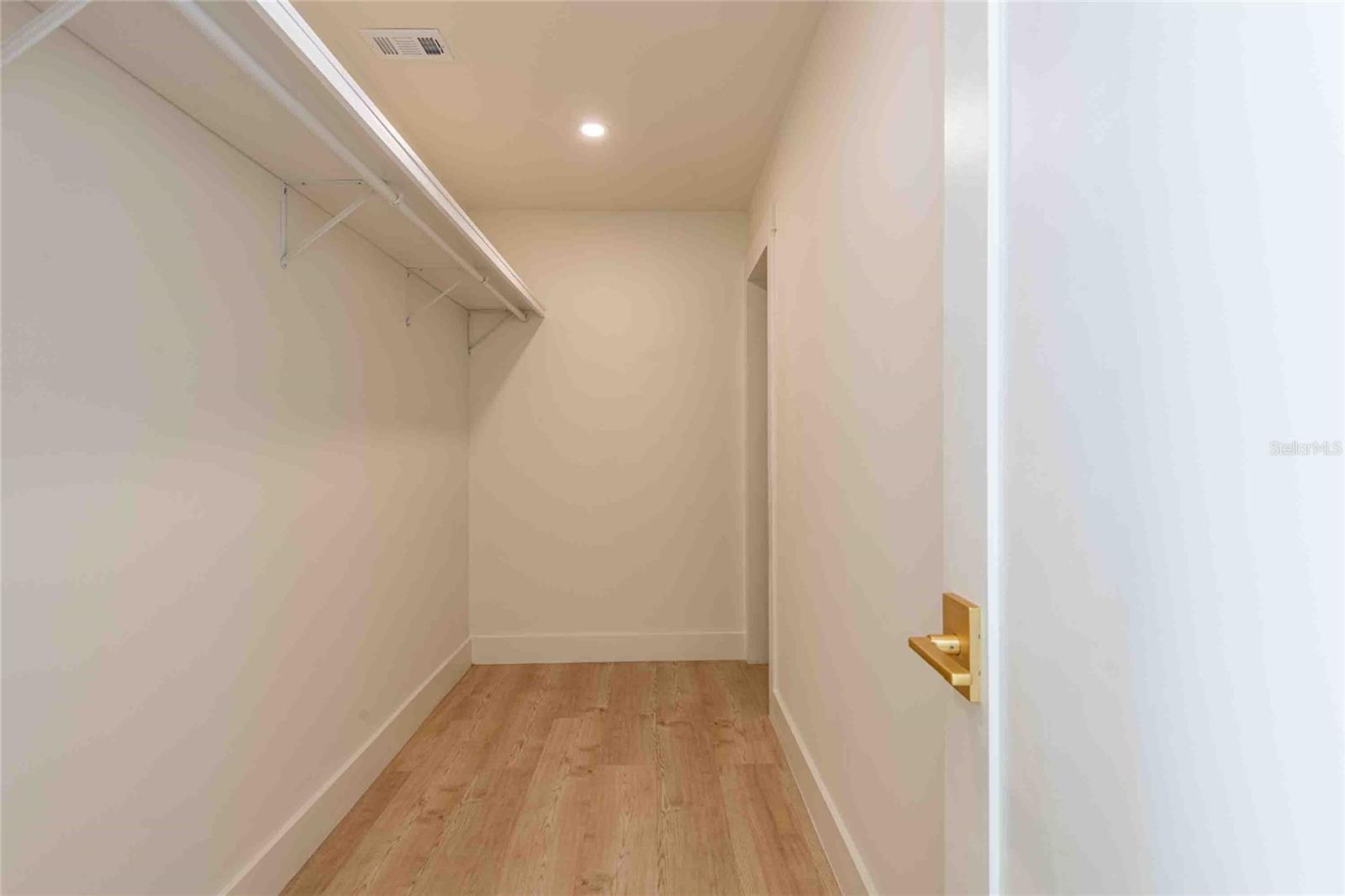 Image 9 of 28 For 3754 Lake Joyce Drive