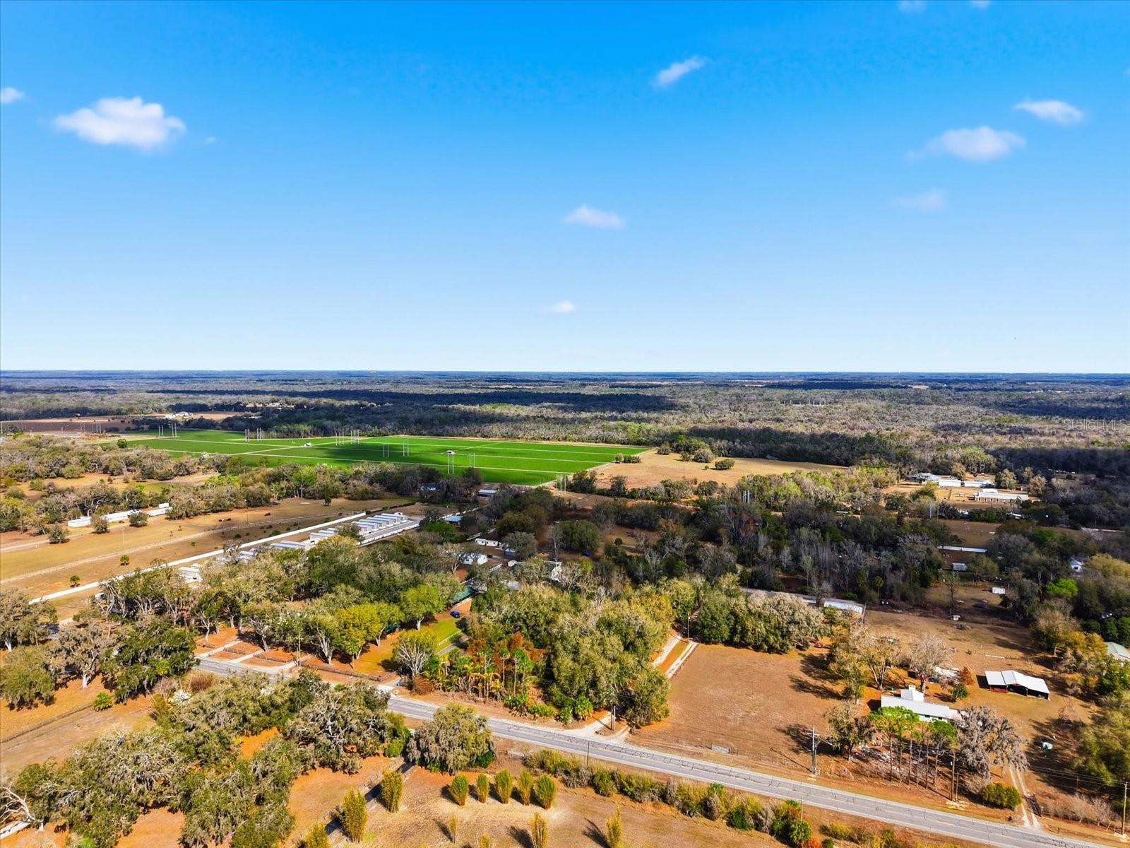 Image 8 of 12 For 8529 Lithia Pinecrest Road