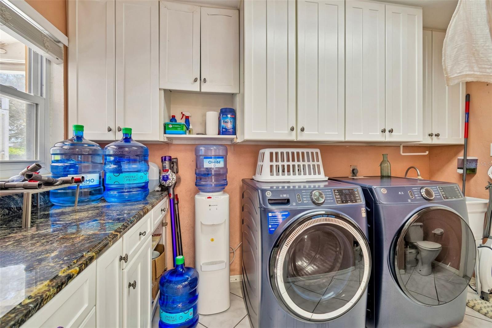 Image 14 of 37 For 1807 Oak Forest Drive S