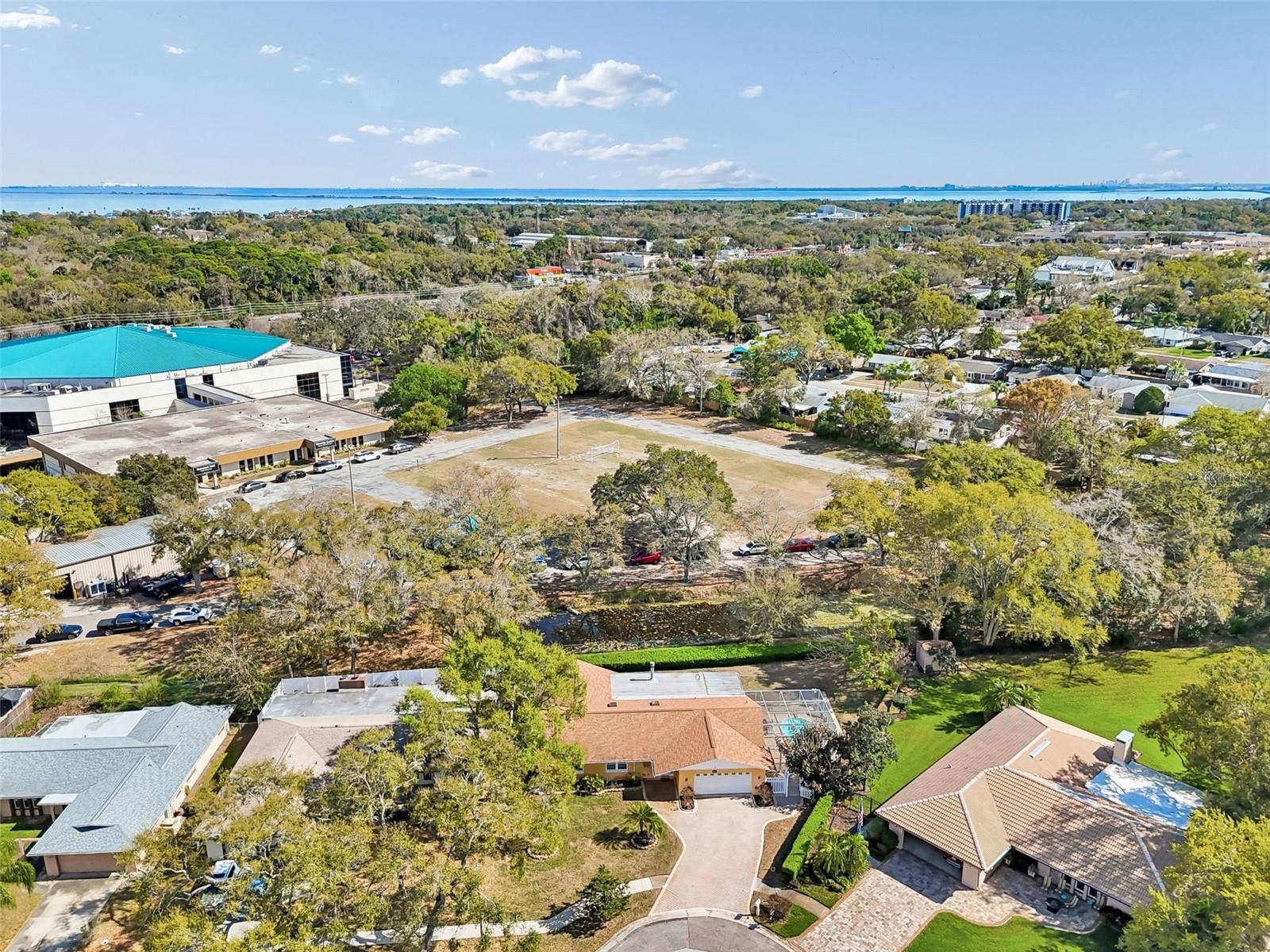 Image 30 of 37 For 1807 Oak Forest Drive S