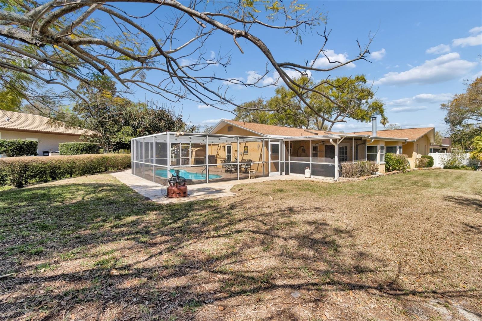 Image 31 of 37 For 1807 Oak Forest Drive S