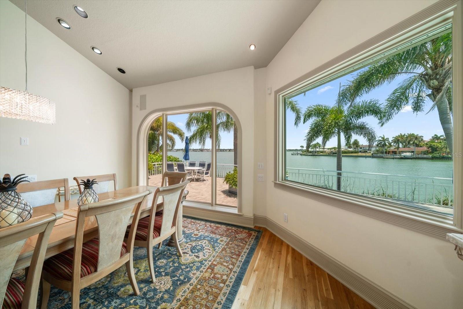 Image 13 of 83 For 2247 Donato Drive