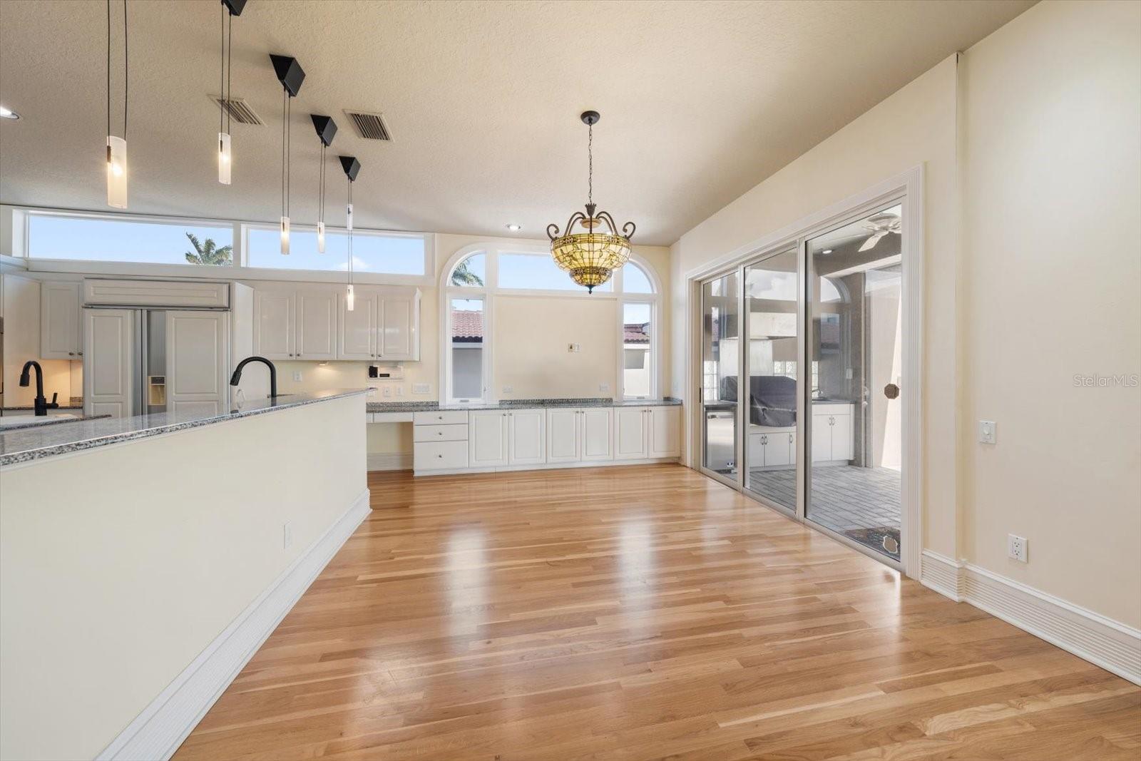 Image 22 of 83 For 2247 Donato Drive