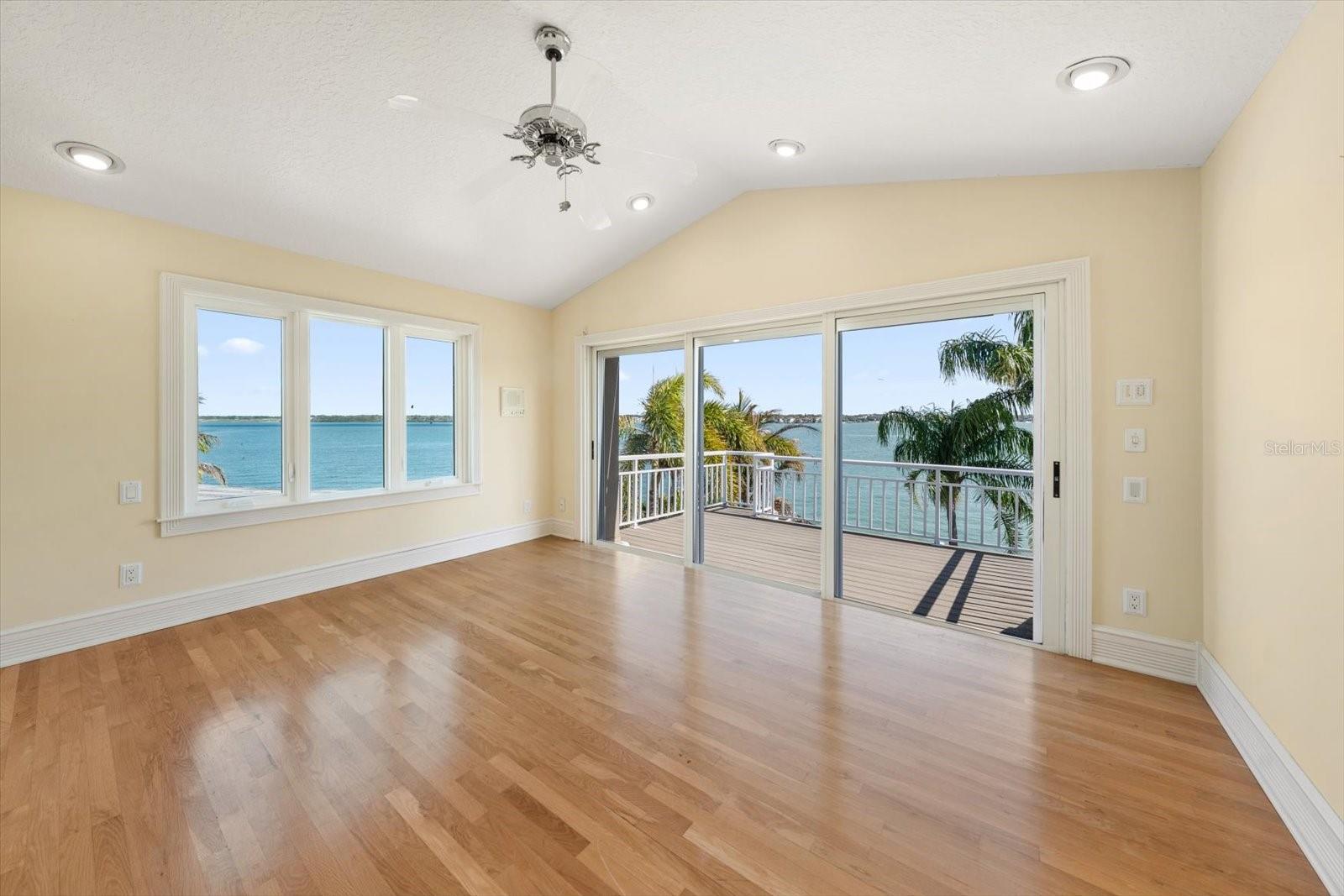 Image 33 of 83 For 2247 Donato Drive