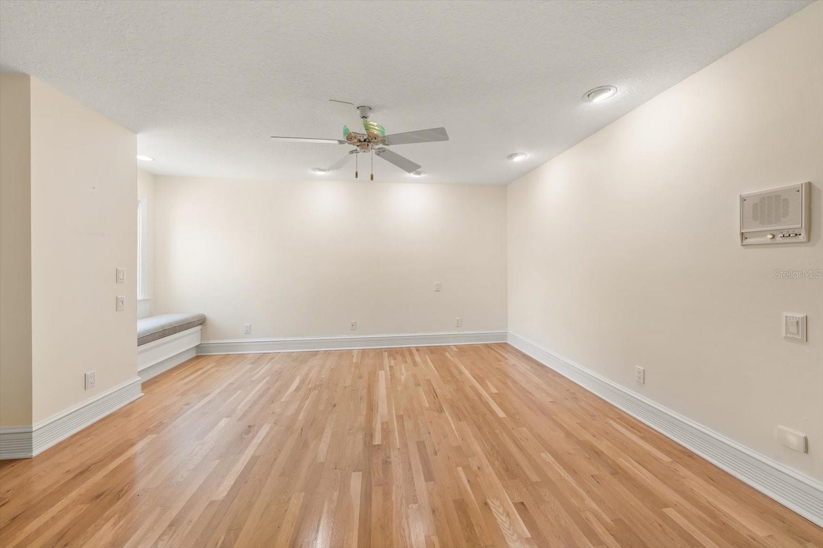 Image 37 of 83 For 2247 Donato Drive