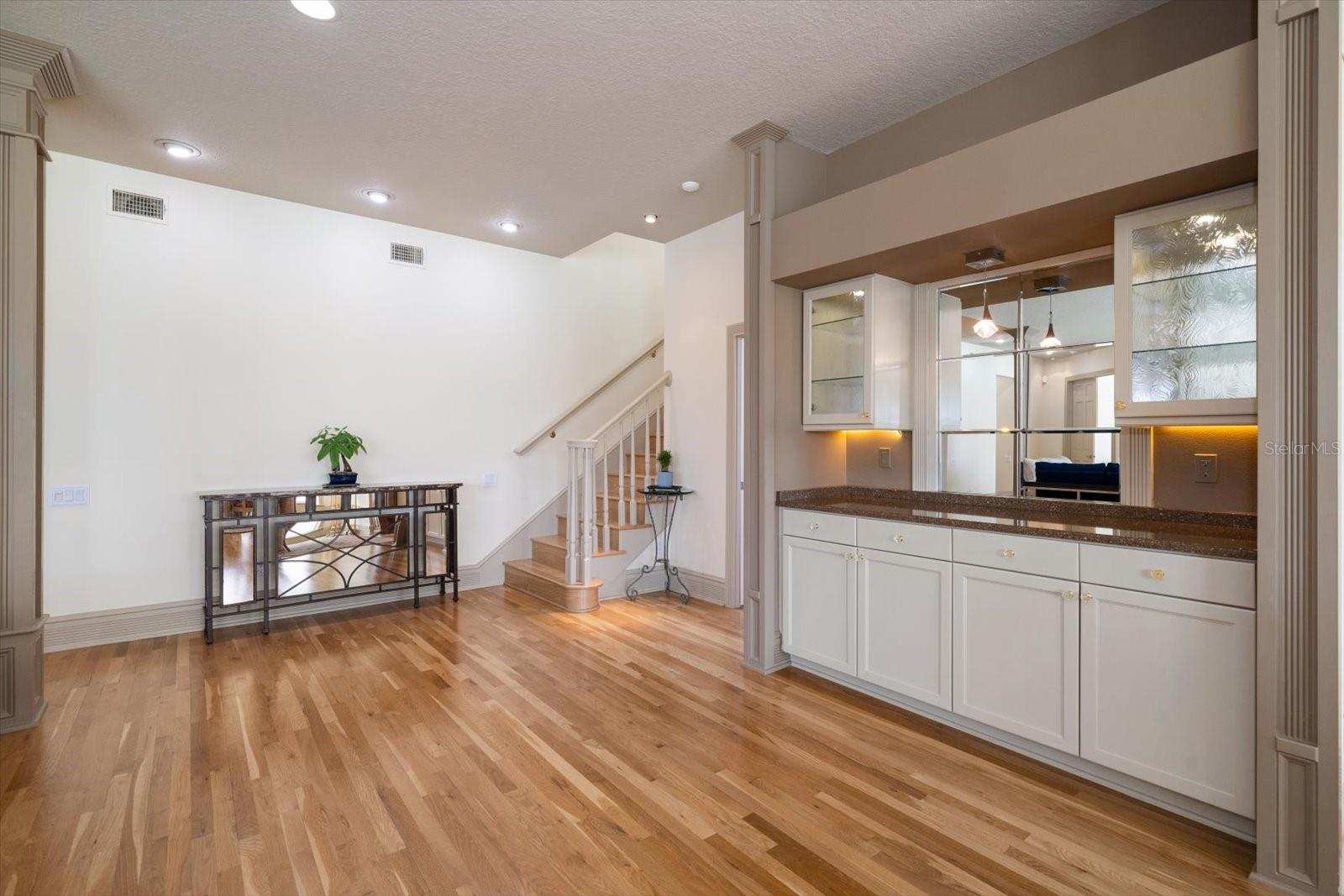 Image 9 of 83 For 2247 Donato Drive