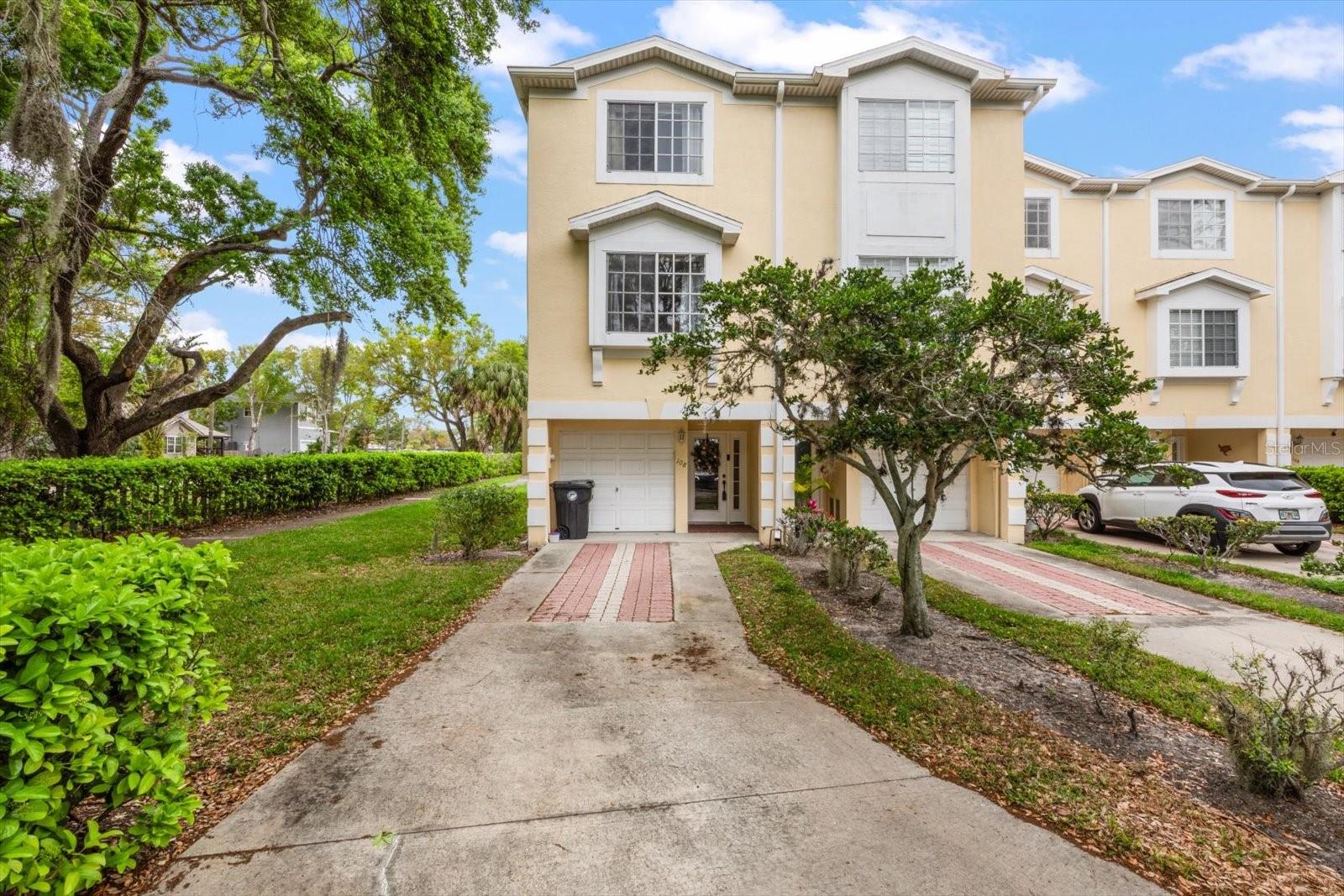 Details for 108 Brent Circle, OLDSMAR, FL 34677