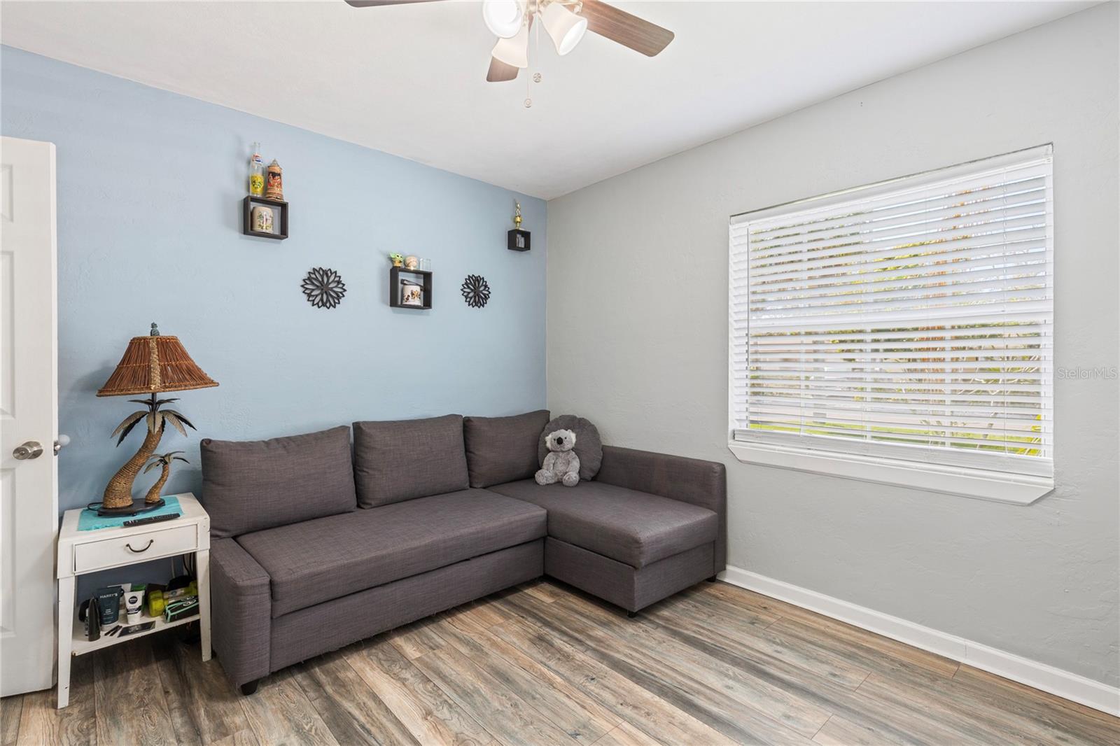 Image 15 of 43 For 4908 Highland Street S