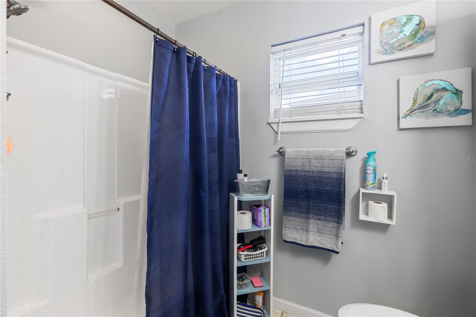 Image 18 of 43 For 4908 Highland Street S