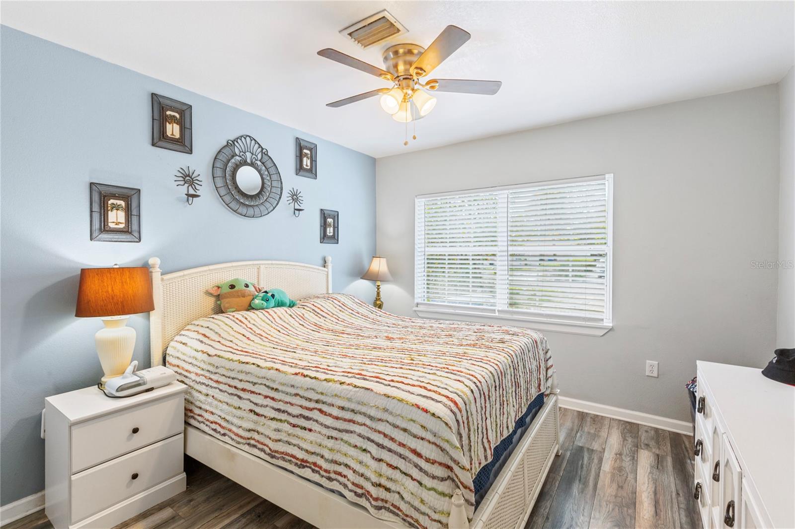 Image 22 of 43 For 4908 Highland Street S