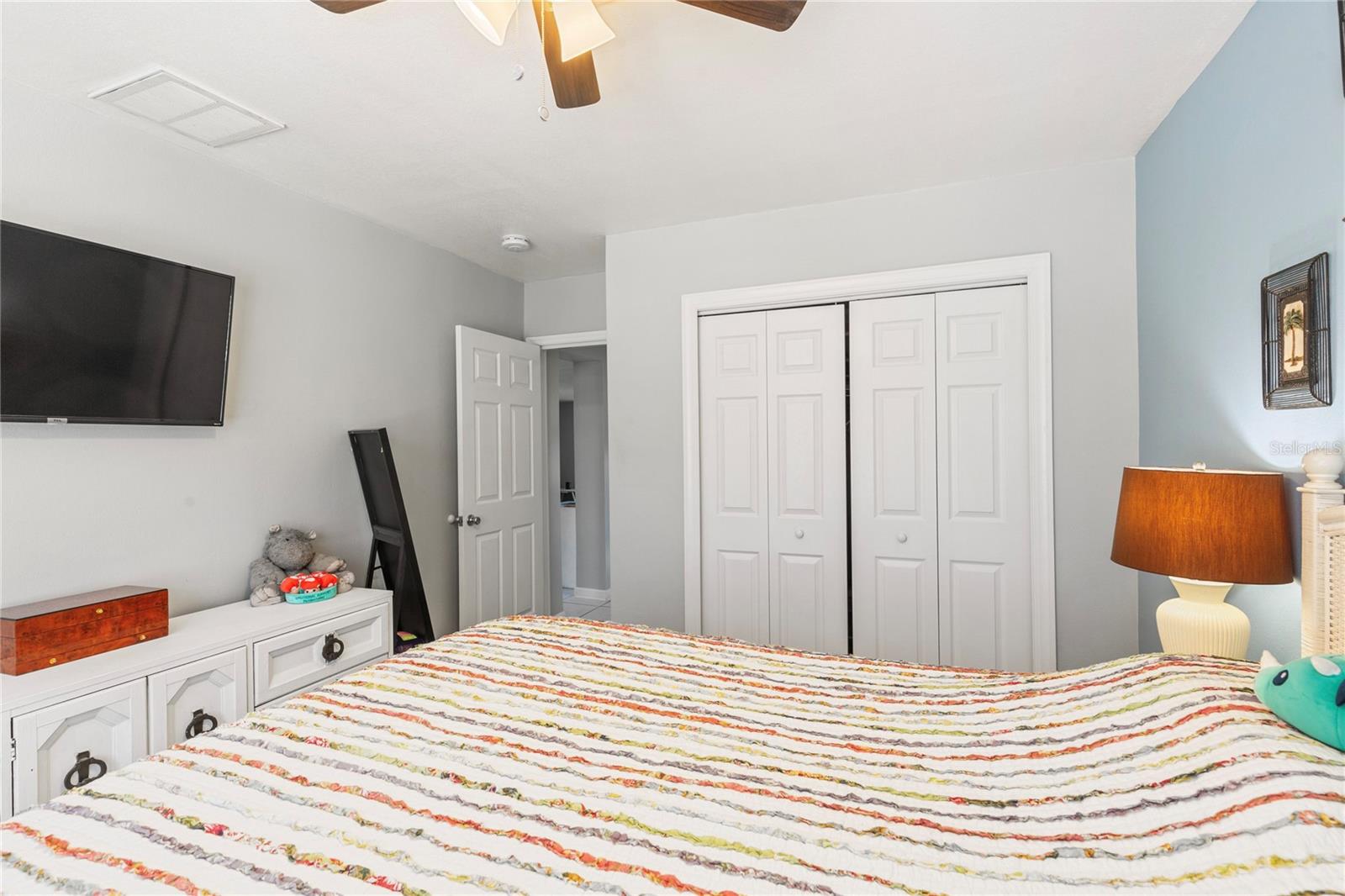 Image 23 of 43 For 4908 Highland Street S