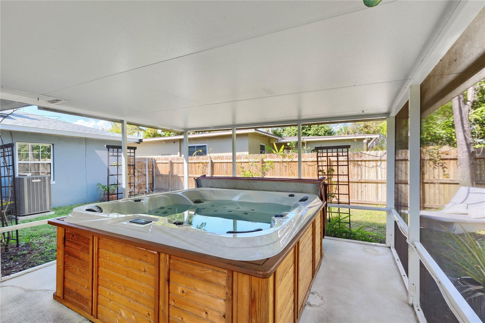 Image 28 of 43 For 4908 Highland Street S