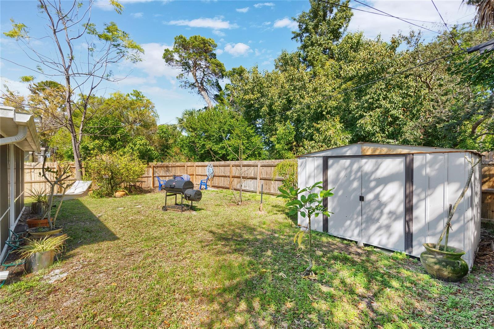 Image 33 of 43 For 4908 Highland Street S