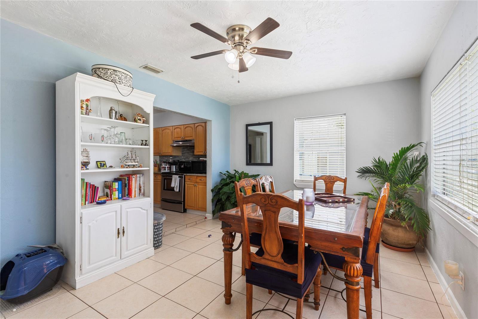 Image 4 of 43 For 4908 Highland Street S